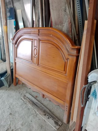 Cabecero y piecero de madera