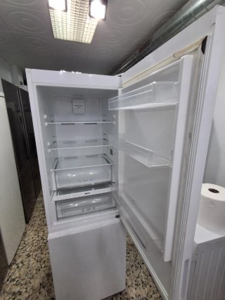 Nevera New Pol+ garantía y transporte