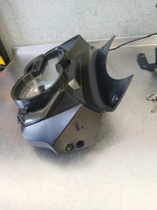 Cerradura y bombín C650GT 2014