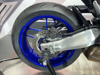 Yamaha MT-09 SP Gris Azul