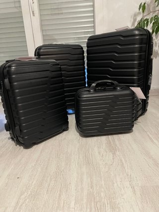 Conjunto 4 Maletas Negras Rígidas