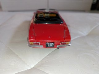 Fiat 124 Sport Spider 1/24 Fabbri 1967