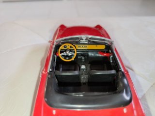 Fiat 124 Sport Spider 1/24 Fabbri 1967