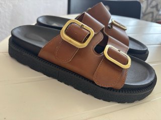 Sandalias Mujer Marrones Hebillas Doradas