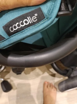 Triciclo infantil con capota