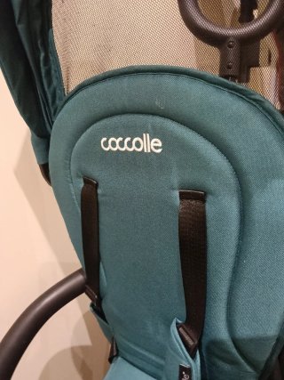 Triciclo infantil con capota