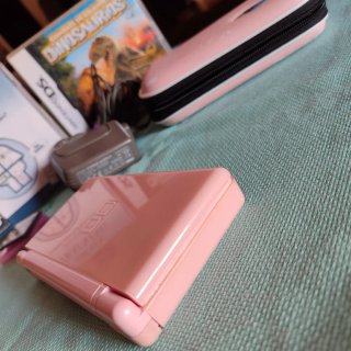 Nintendo DS Lite Rosa + 3 Giochi