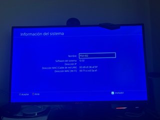 PS4 (PlayStation 4) Negra + Mando