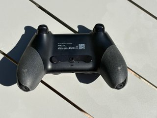 PS4 (PlayStation 4) Negra + Mando