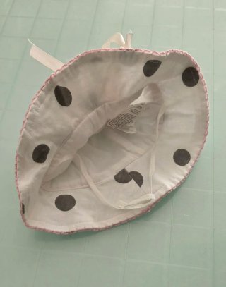 Cappellino bambina pois