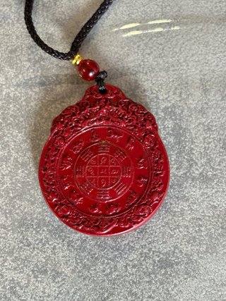 Ciondolo Zodiacale in Cinabro Rosso