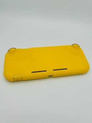 Nintendo Switch Lite Gialla + Cover Silic