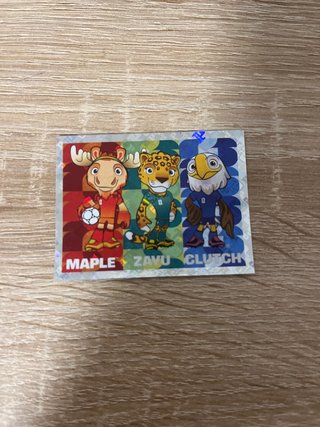 Carta Mundial Maple Zavu Clutch