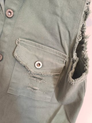Chaqueta vaquera sin mangas verde