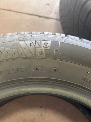 Neumáticos 215/65 R16 102H (2 uds)