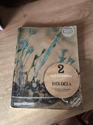 Libro Biología 2º Bachillerato Algo subrayado