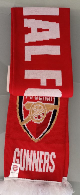 Bufanda oficial del Arsenal. Sin estrenar
