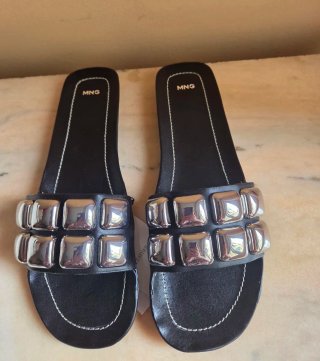 Sandalias Mango Piel Tachuelas