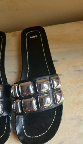 Sandalias Mango Piel Tachuelas