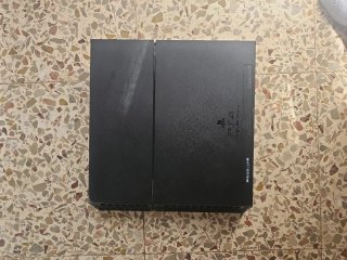 PS4 Pro Negra + Mando Rojo + Tekken 7