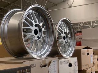 4 LLANTAS 8x18 y 9x18 5x120 et20 74.1 stilo bbs LM