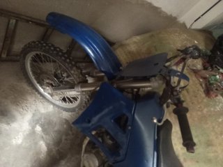Yamaha 125 Motocross Azul " solo para circuito