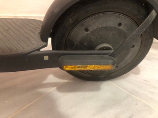 Patinete Eléctrico Xiaomi Scooter Elite