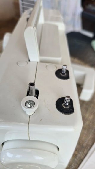 Máquina de coser Alfa 1003