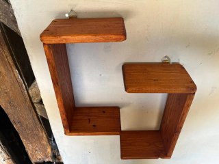 2 mensole in legno marrone da parete