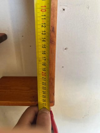 2 mensole in legno marrone da parete