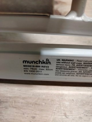 Puerta de seguridad Munchkin MAXI-SECURE 76-82 cm