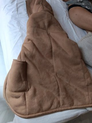 Parka de invierno beige y marrón