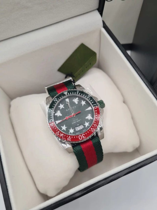 Reloj Gucci Dive