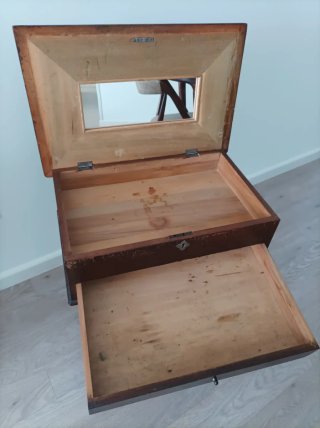 Mueble joyero/costurero antiguo madera