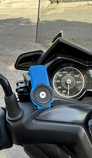 YAMAHA XMAX 300 (2021año como nuevo)
