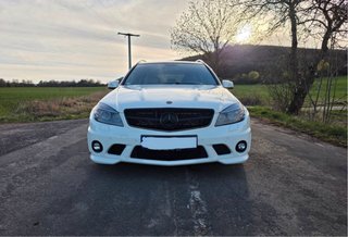 Mercedes-Benz C63 Estate 2010