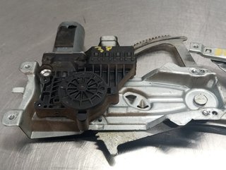 ELEVALUNAS DELANTERO IZQUIERDO OPEL ASTRA H BERLI