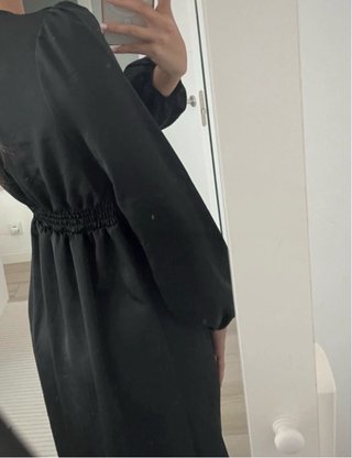 Vestido negro largo con escote en V