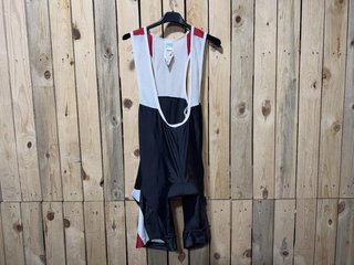 CONJUNTO CICLISMO BTWIN B/R 2XL