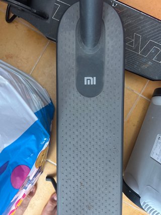 Patinete Eléctrico Xiaomi Esenciales 1