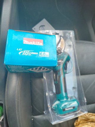 Tijera Podar Eléctrica Makita