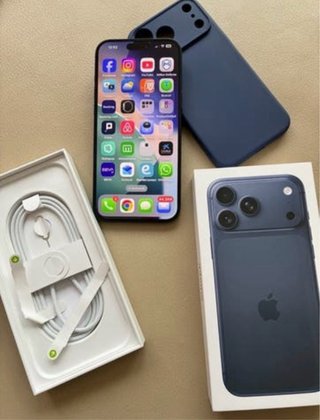 iPhone 17 Pro Max Azul Marino