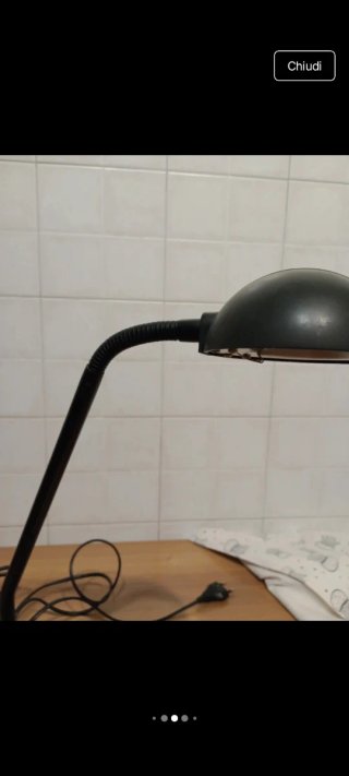 Lampada da scrivania nera