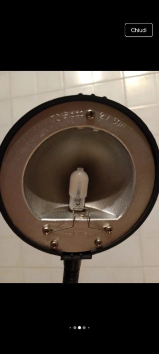 Lampada da scrivania nera