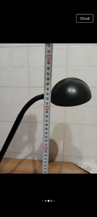 Lampada da scrivania nera