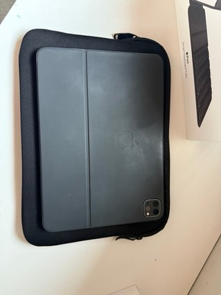 iPad Pro 11 + Keyboard + Pencil