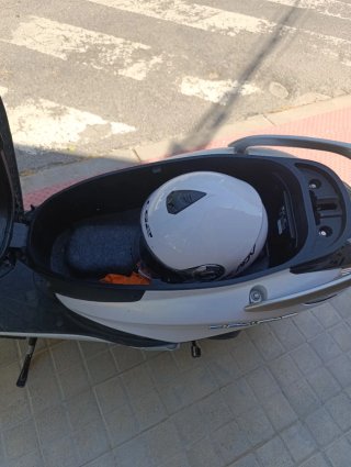 Yamaha 125cc Scooter Automático Blanco