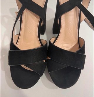 Sandalias de tacón negras
