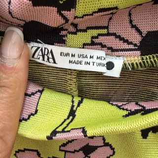 Conjunto Zara Top y Falda, diseño estampado