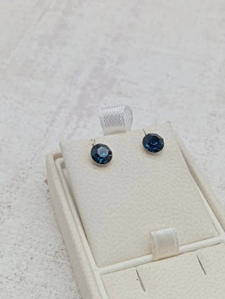 Dos pares Pendientes botón azules